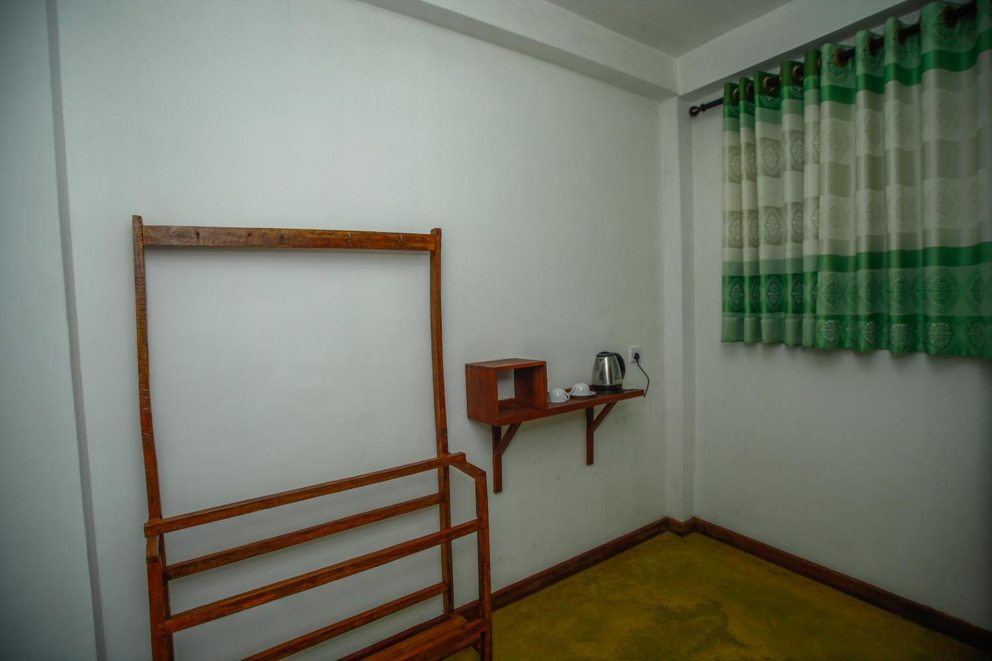 Dinaro Guest Hotel Ела Екстериор снимка