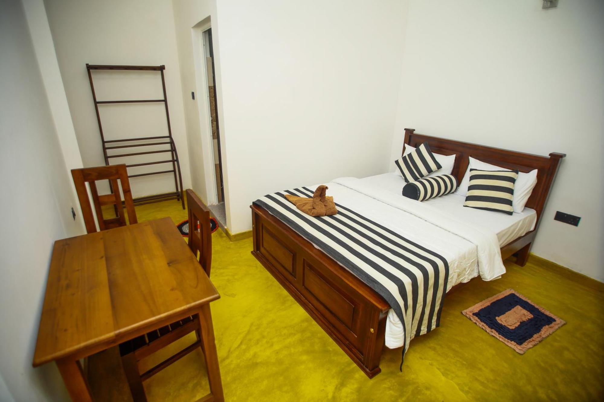 Dinaro Guest Hotel Ела Екстериор снимка