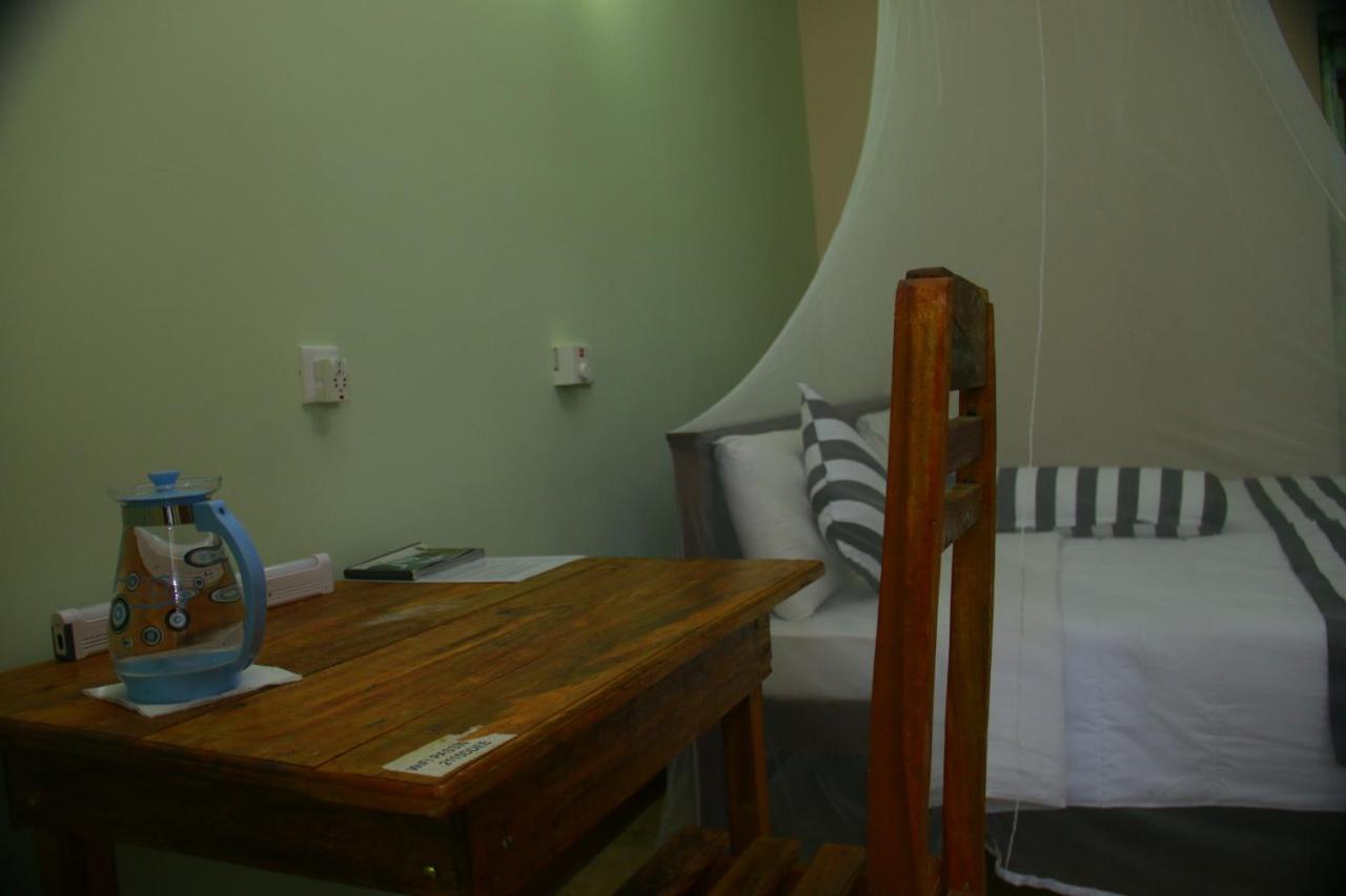 Dinaro Guest Hotel Ела Екстериор снимка