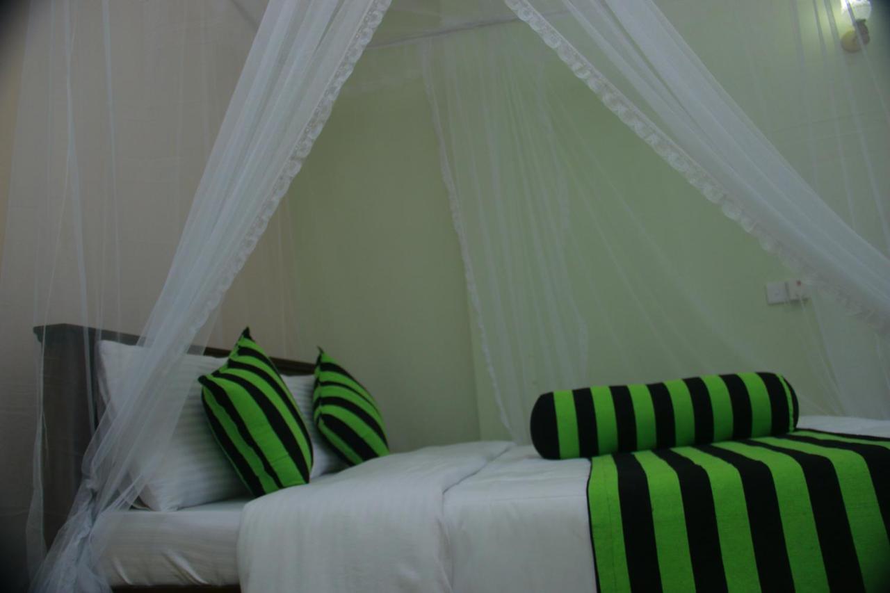 Dinaro Guest Hotel Ела Екстериор снимка